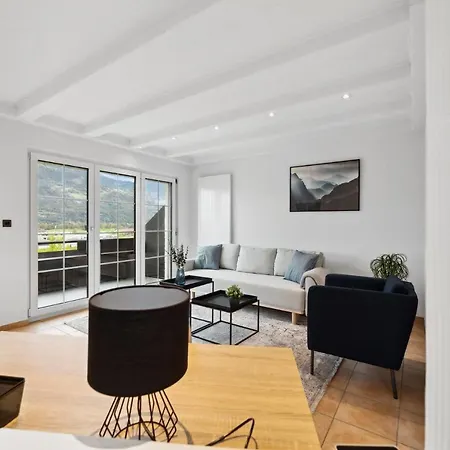 Sonniges Apartment Mit Traumhaftem Bergblick Buchs  Extérieur photo