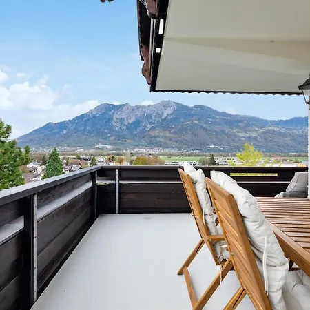 Sonniges Apartment Mit Traumhaftem Bergblick Buchs  Extérieur photo
