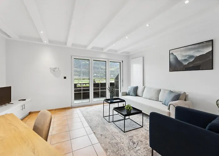 Sonniges Apartment Mit Traumhaftem Bergblick